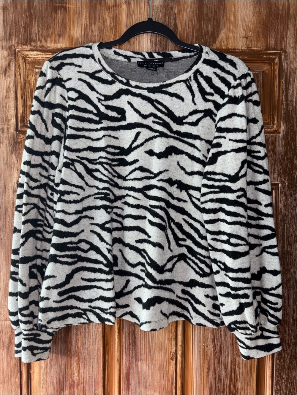 Sanctuary Black & White Zebra-Print Crewneck Sweater Size Medium